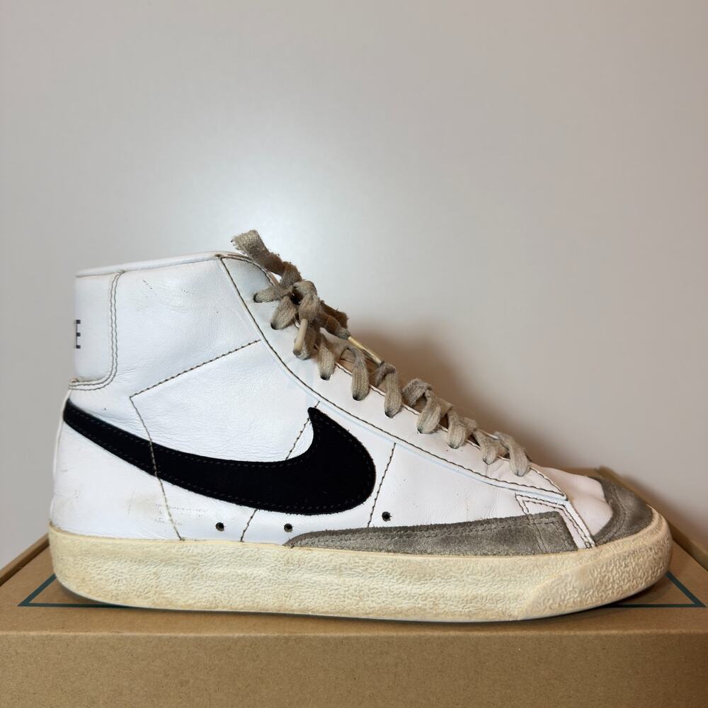 Womens Nike Blazer Mid 77 Vintage Size 8 White Black Suede Leather Sneakers